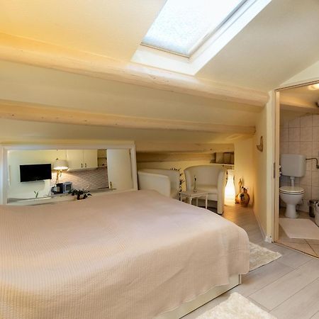 Duplex Apartment Camelia In Charming Old Town Rovinj Eksteriør bilde