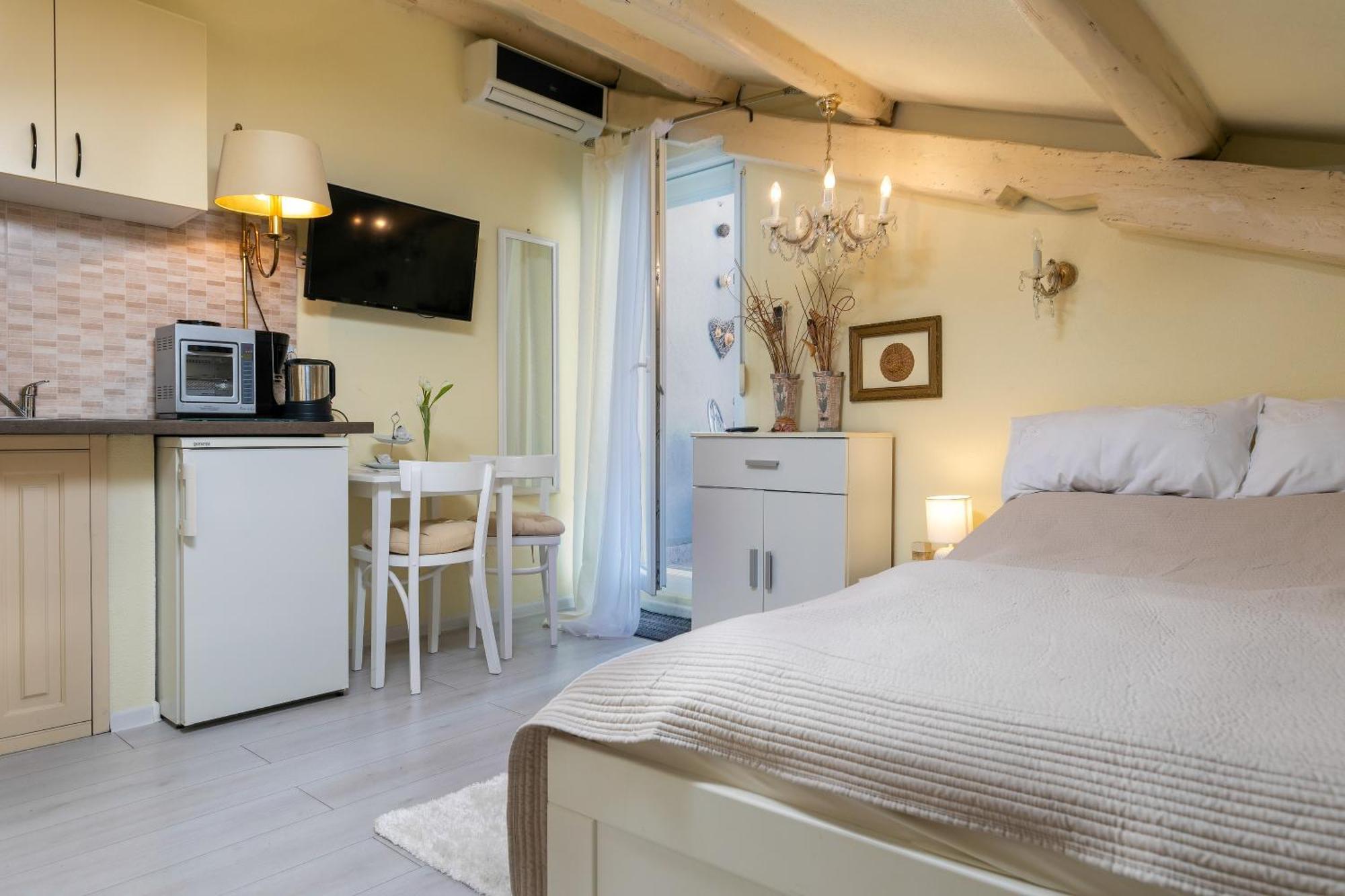 Duplex Apartment Camelia In Charming Old Town Rovinj Eksteriør bilde